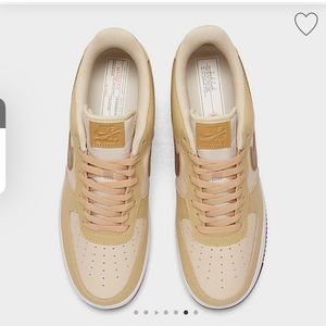 MEN'S NIKE AIR FORCE 1 '07 LV8 EMB CASUAL SHOES SIZE 7 in Men’s size 9 WOMAN